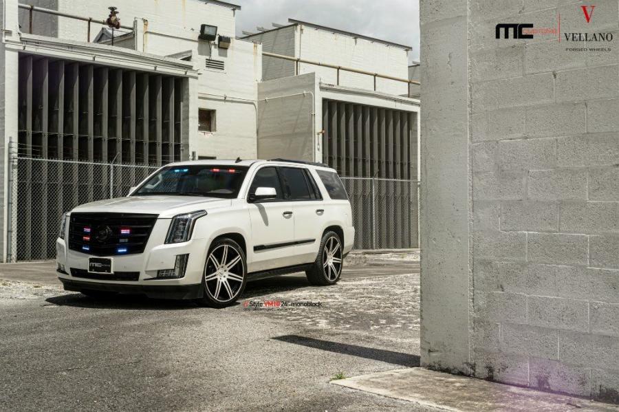  Cadillac Escalade by MC Customs on Vellano Wheels 2016 года  (фото 4 из 6)